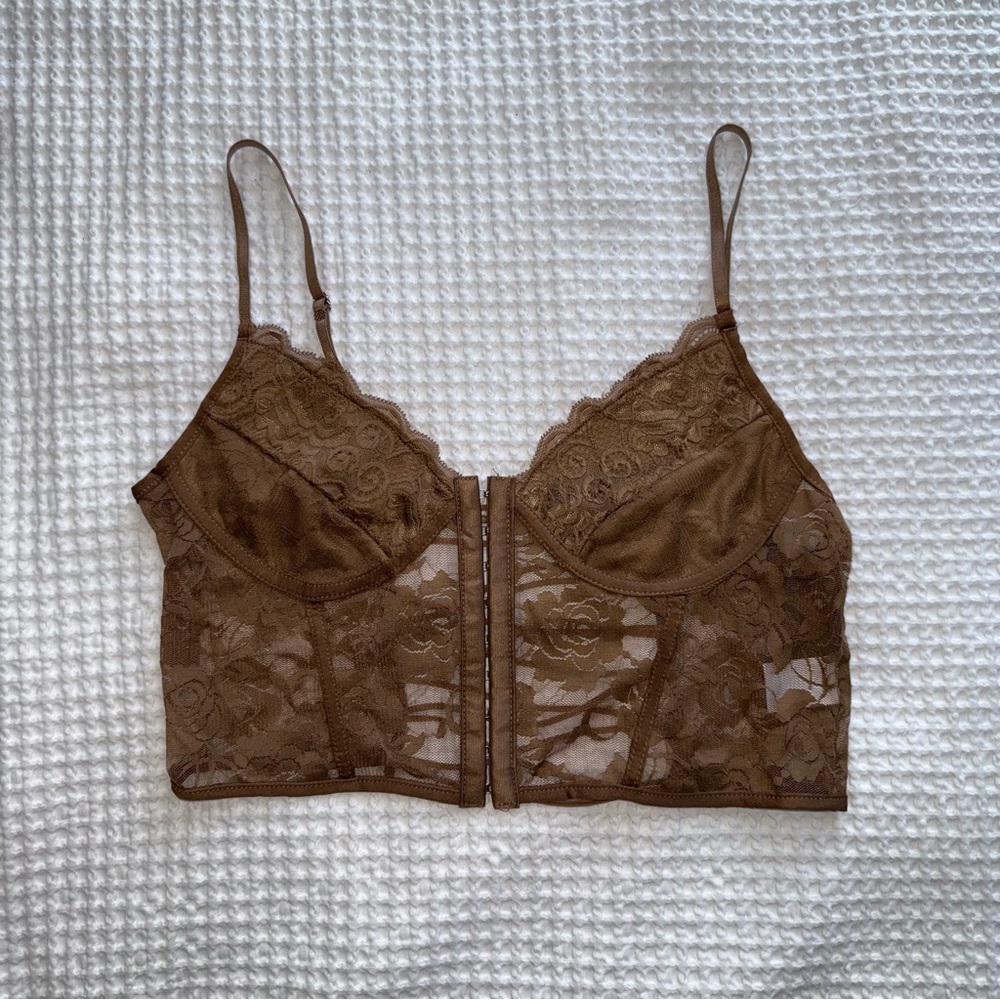 Elegant Lace Bralette in Brown